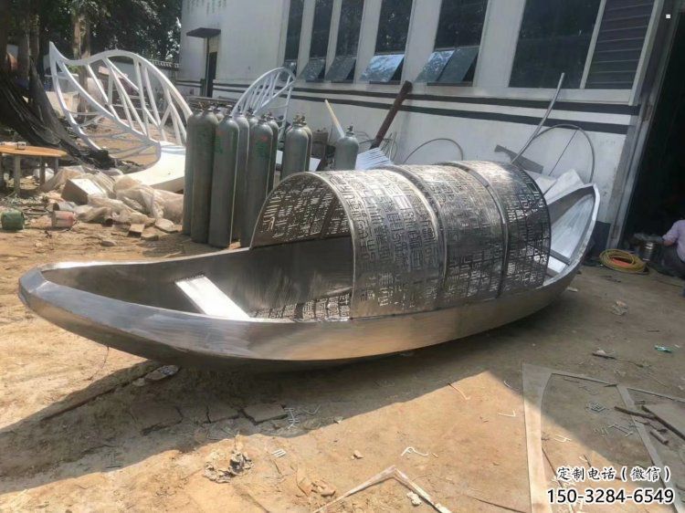 街道景觀雕塑，鍛造帆船雕塑，鏡面效果