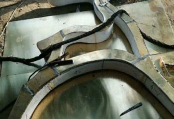 門口小鹿雕塑供應，多彩藝術，別墅抽象銅鹿雕塑供求