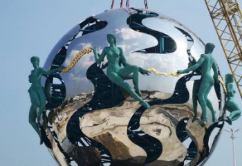 地球雕塑供應(yīng)，花園小品，鏡面地球天使雕塑廠家