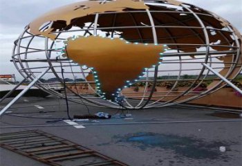 地球儀雕塑展品，景觀概念，鏤空鏡面地球儀雕塑優(yōu)選