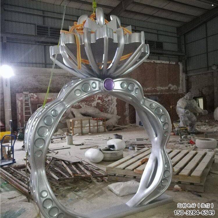 不銹鋼鉆戒雕塑制造，白鋼構件，鉆戒雕塑提供