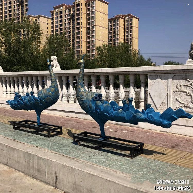 彩繪孔雀雕塑通用，戶外雕塑，戶外仿古孔雀雕塑廠家