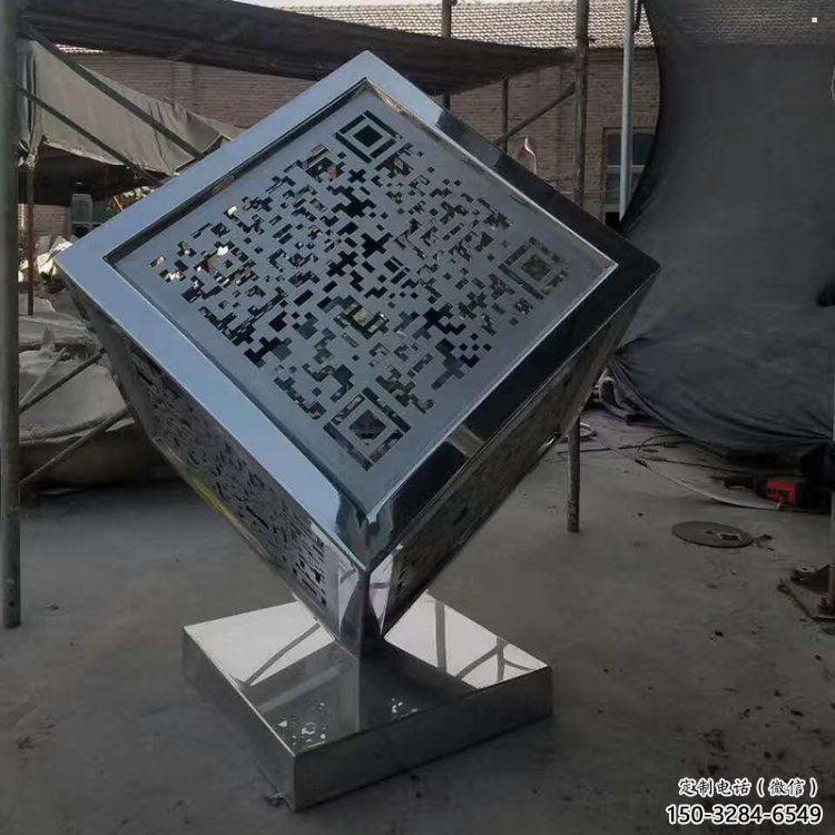 商業(yè)街立方體雕塑