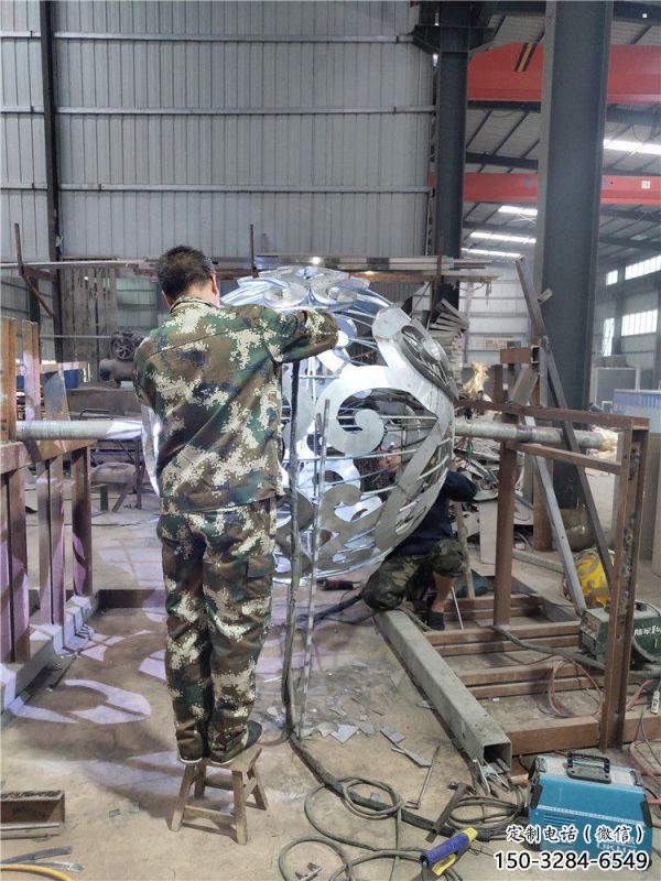 空心球雕塑提供，戶外雕塑，鏤空空心球雕塑加工廠家