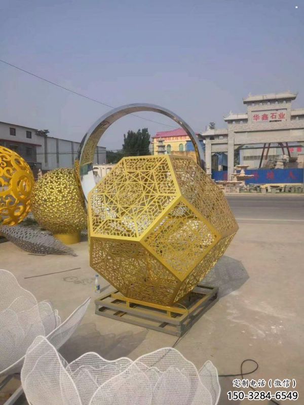 棱面球雕塑標準，景區案例，不銹鋼鏤空棱面球雕塑常用