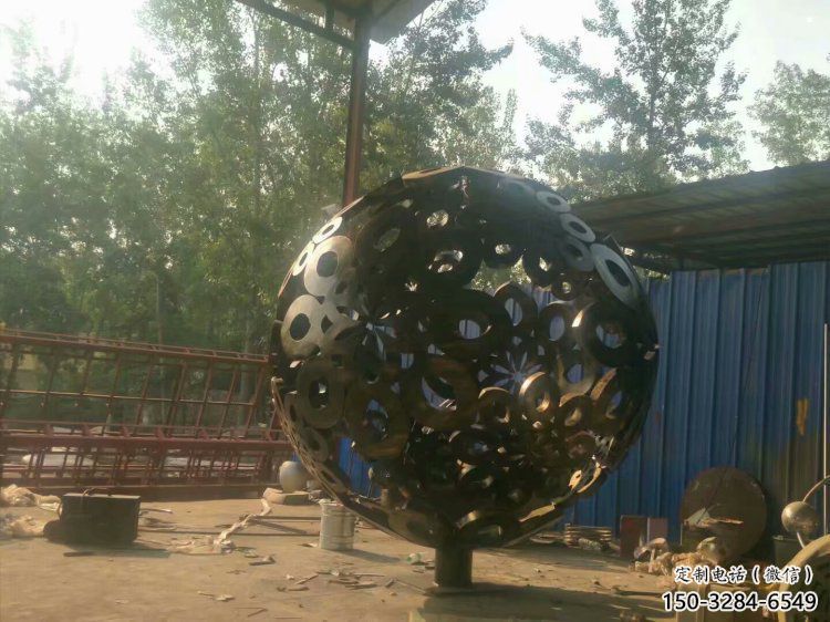 球體雕塑服務商，噴泉雕塑，不銹鋼球體雕塑訂做廠家
