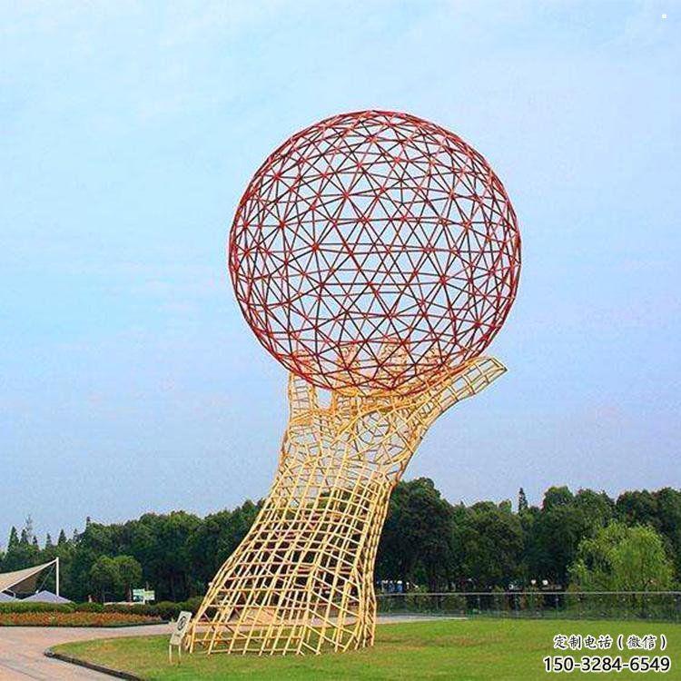 火球雕塑定制，市標(biāo)雕塑，鏤空手托火球雕塑廠家
