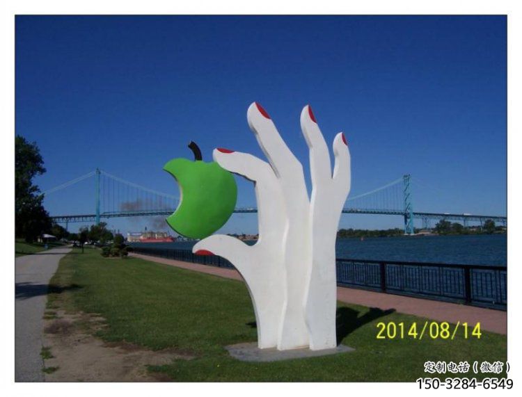 手掌雕塑廠家，廣場雕塑，不銹鋼手掌雕塑制作