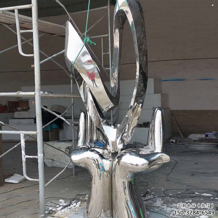 雙手雕塑定做，廣場(chǎng)雕塑，不銹鋼雙手雕塑廠家優(yōu)選