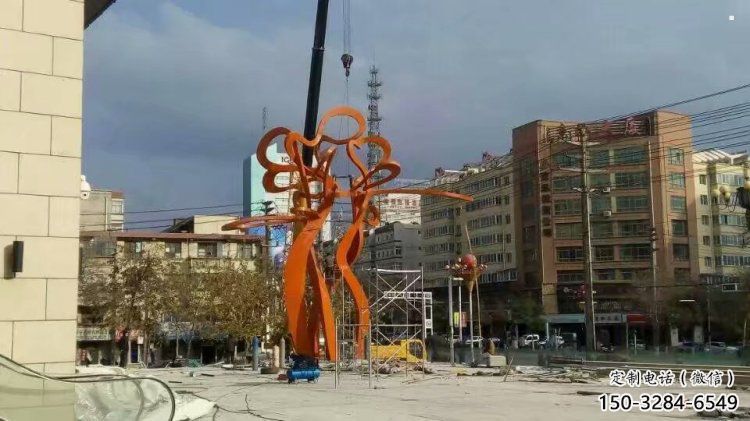 金屬鏤空樹雕塑制造商，鋼管組合，烤漆樹雕塑優(yōu)選