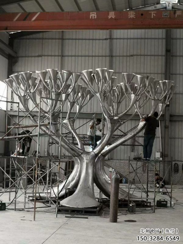 燈光樹雕塑點(diǎn)擊，景觀雕塑，別墅燈光蘑菇樹雕塑制造商