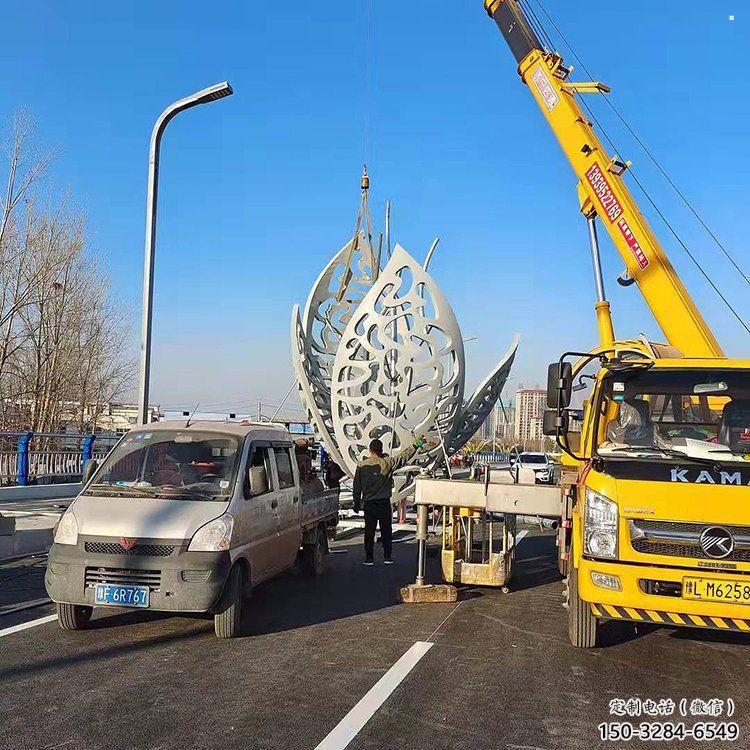 仿真樹葉雕塑優(yōu)選，城市裝飾，彩繪仿真樹葉雕塑訂做