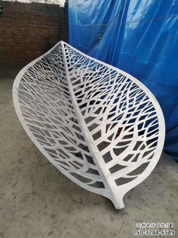 樹(shù)葉雕塑定做，標(biāo)識(shí)雕塑，鏤空樹(shù)葉雕塑選定