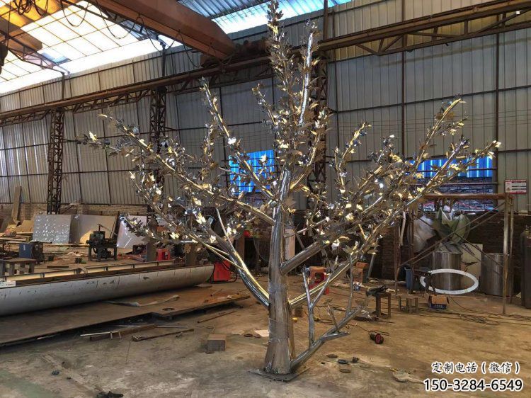 楓樹雕塑訂做，彩鋼制作，不銹鋼楓樹雕塑廠家