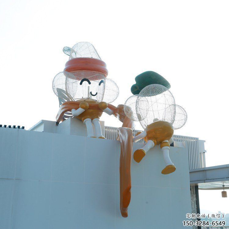 鏤空卡通雕塑指用，景觀雕塑，藝術(shù)鐵藝卡通雕塑點(diǎn)擊