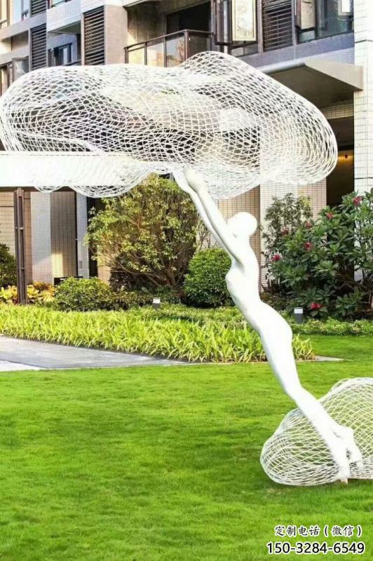 鏤空人物雕塑選用，小區擺件，大型鐵藝人物雕塑公司