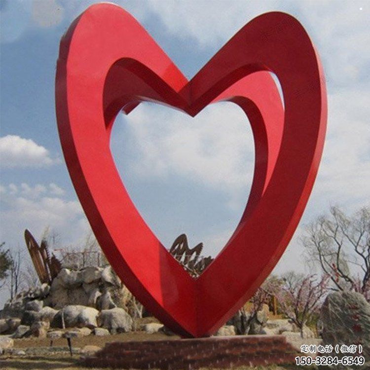 廣場(chǎng)桃心雕塑