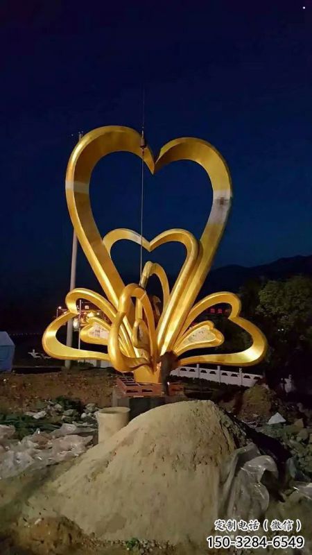 廣場(chǎng)心形人物雕塑