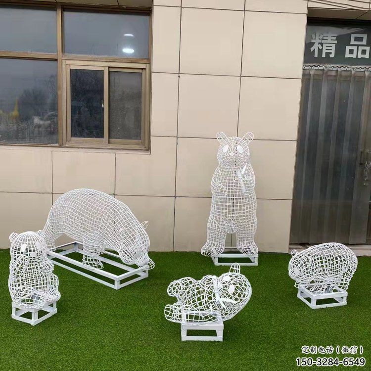 戶外熊貓雕塑通用，多彩藝術(shù)，景觀鏤空熊貓雕塑供應(yīng)