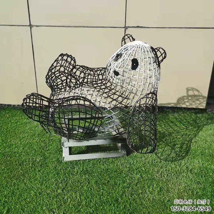 熊貓雕塑制作，標識雕塑，鏤空熊貓雕塑廠家優選