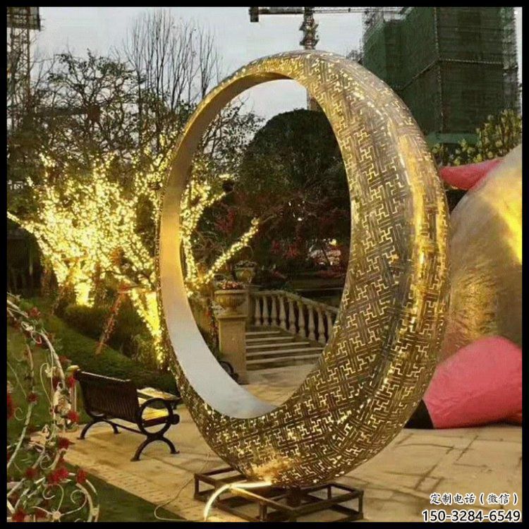 月亮雕塑批發(fā)，拉絲工藝，園林鏤空月亮雕塑承接