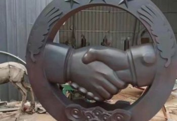 抽象握手雕塑