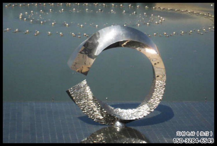 景區月牙雕塑優選，圓雕體系，鏤空月牙雕塑選定