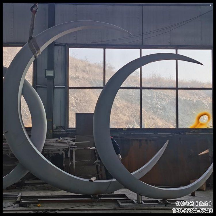 月亮雕塑觀賞型，露天雕塑，鋼結構月亮水簾雕塑訂做