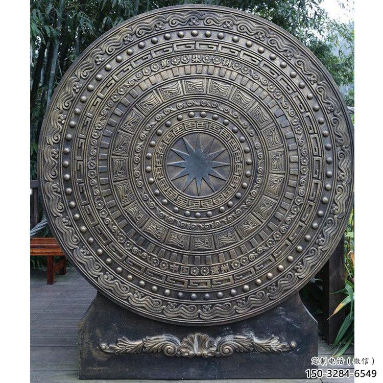 銅鼓雕塑選用，多彩藝術，鏤空銅鼓雕塑展品