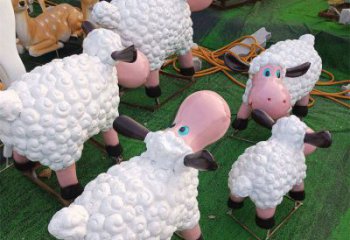 張掖小區小羊雕塑，彩繪動物雕塑，抽象效果