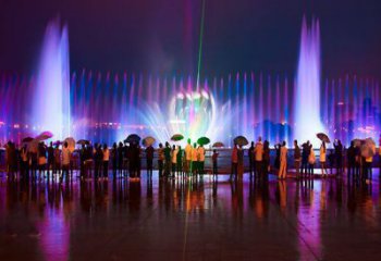 瓊山水景程控噴泉雕塑，高噴循環(huán)噴水方式設(shè)計(jì)