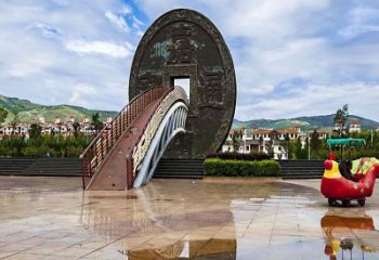 延邊步行街古幣雕塑