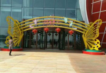 日照蝴蝶拱門雕塑，鏤空烤漆效果，不銹鋼小區標識雕塑