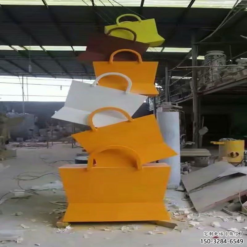 哈密烤漆挎包雕塑制造商，室外軟裝，景觀挎包雕塑制作