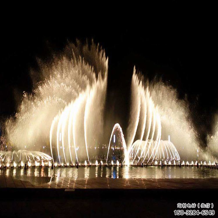 保山水景程控噴泉雕塑，高噴循環(huán)噴水方式設(shè)計(jì)制作