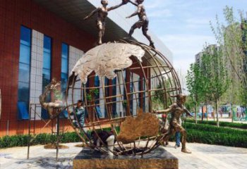 曲靖地球儀雕塑選定，拉絲工藝，地球儀人物雕塑預定