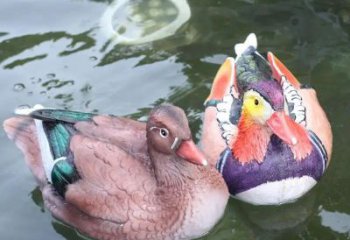 昆明園林鴛鴦雕塑